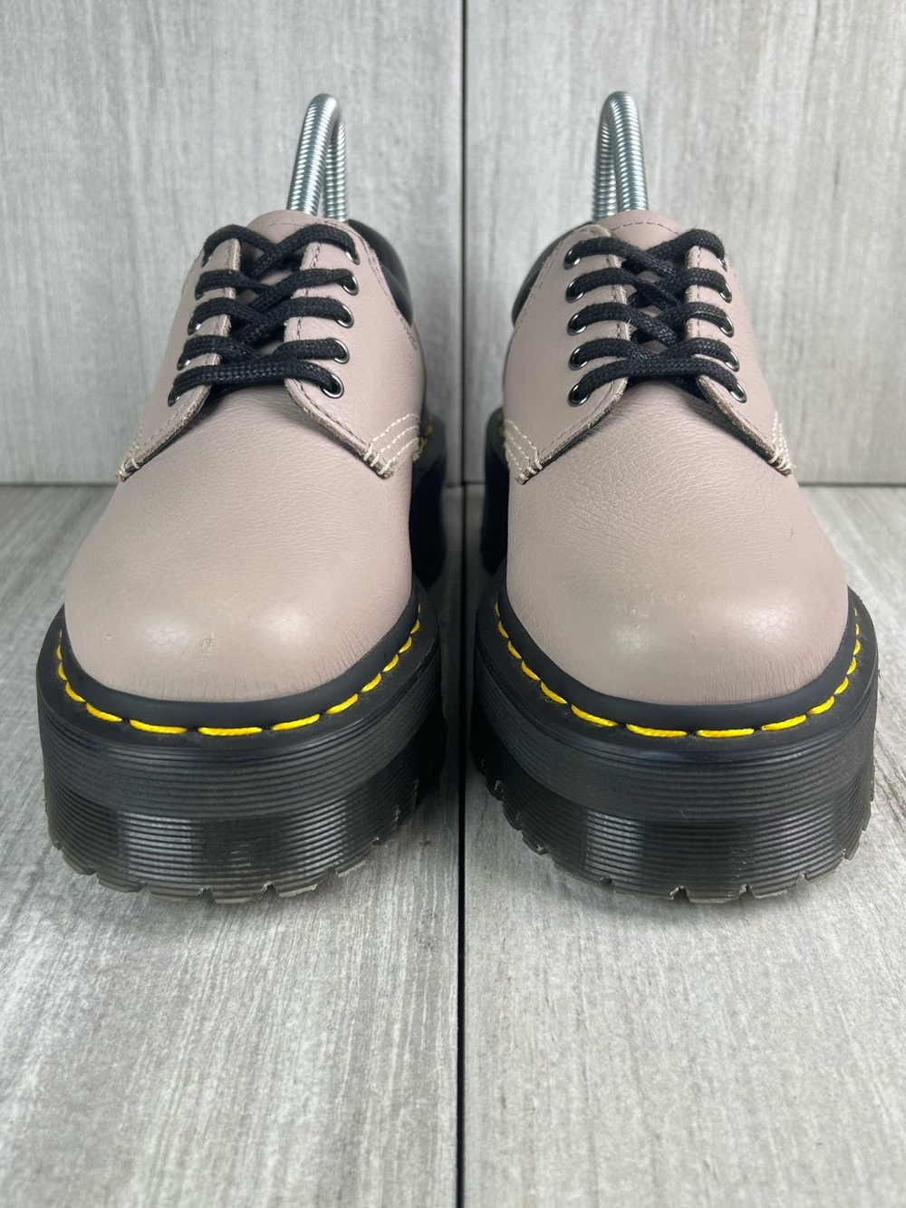 WORN 2x Dr. Martens Docs 8053 Quad Taupe Platform Chunky Boot Women’s Size 5 - Picture 5 of 10